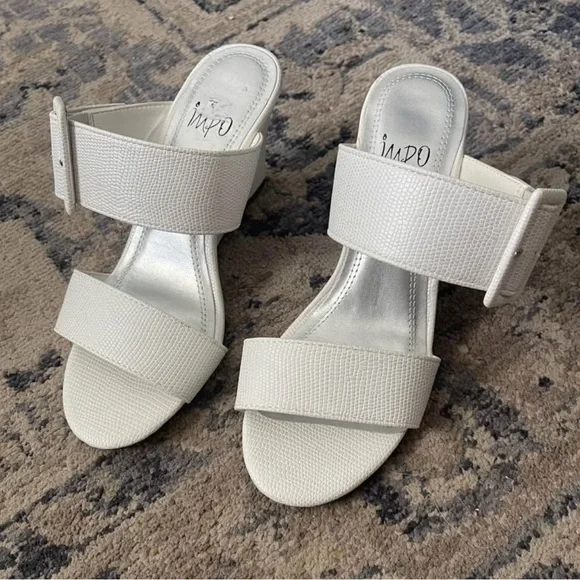 Impo Women's Cream Sandals - Picture 1 of 2